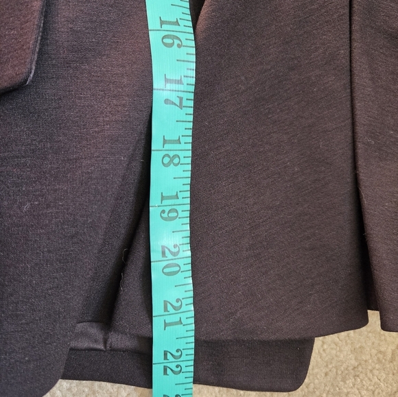 GUESS BY MARCIANO Black Fitted Blazer with Genuine Leather Sleeves, Back Ruffle. - Picture 15 of 15